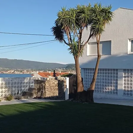 La De Simon En El Camino De Santiago A Guarda